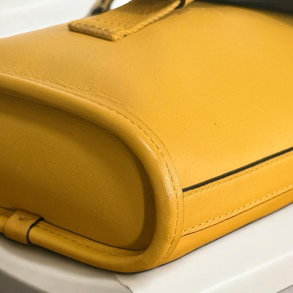 Coach Yellow Leather Crossbody Bag! - Picture 6 of 13